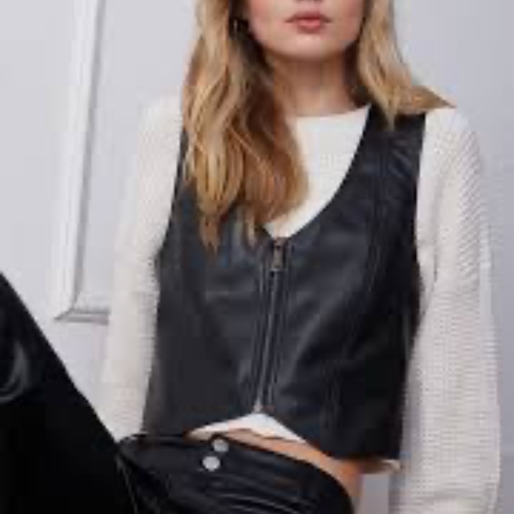 Pacsun Faux Leather Slouchy Vest Black/Size M